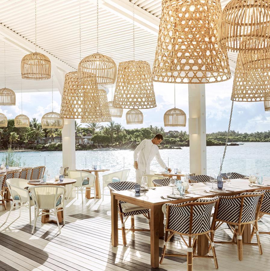 Lux* Grand Gaube Resort & Villas Exterior foto The Beach Club