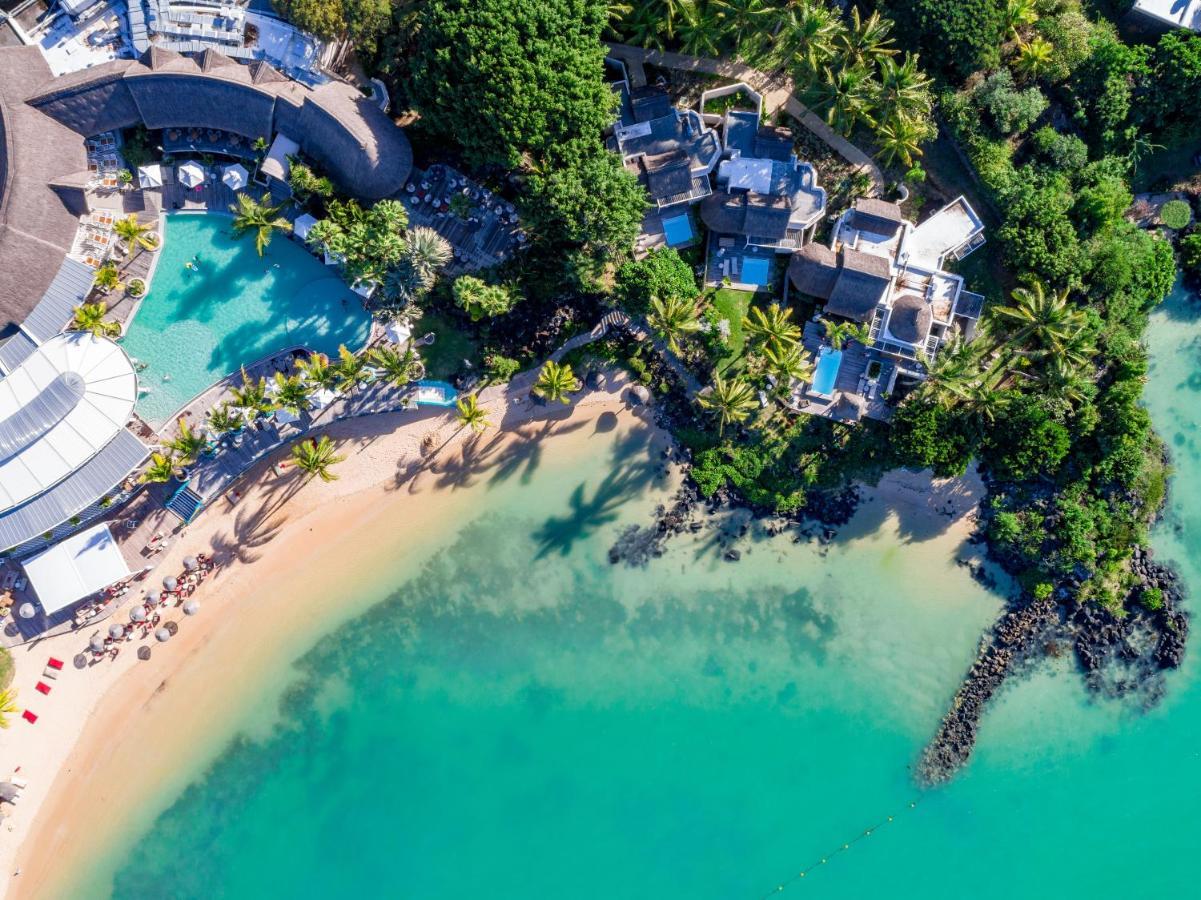 Lux* Grand Gaube Resort & Villas Exterior foto Aerial view of the resort